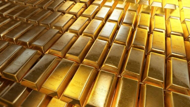 Veteran strategist Jeff Currie turns bullish on gold. Here’s why