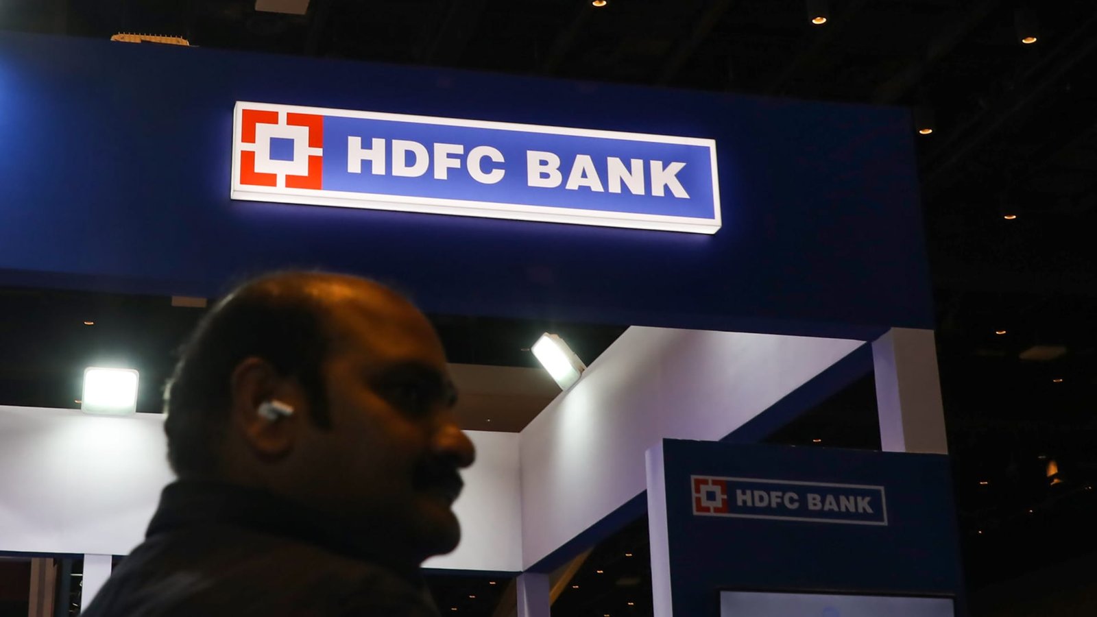 India’s largest private lender HDFC Bank sees shares rise after CEO announces surprise exit