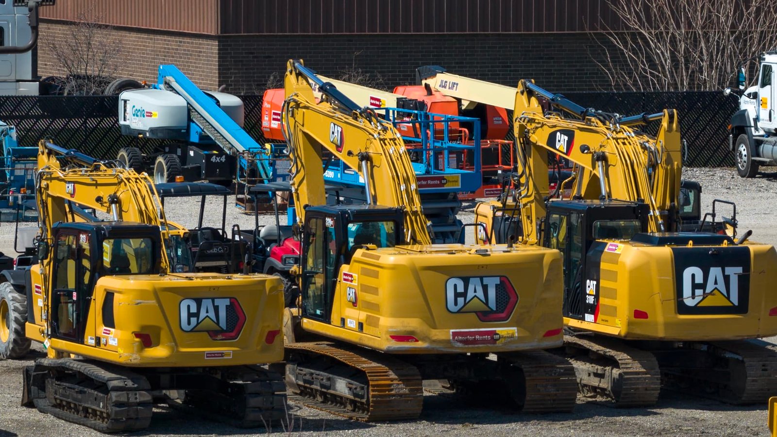 Caterpillar second-quarter profit jumps on strong power, construction equipment demand