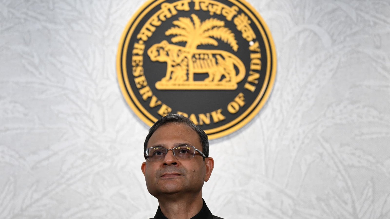 India's central bank keeps benchmark rates steady amid creeping inflation