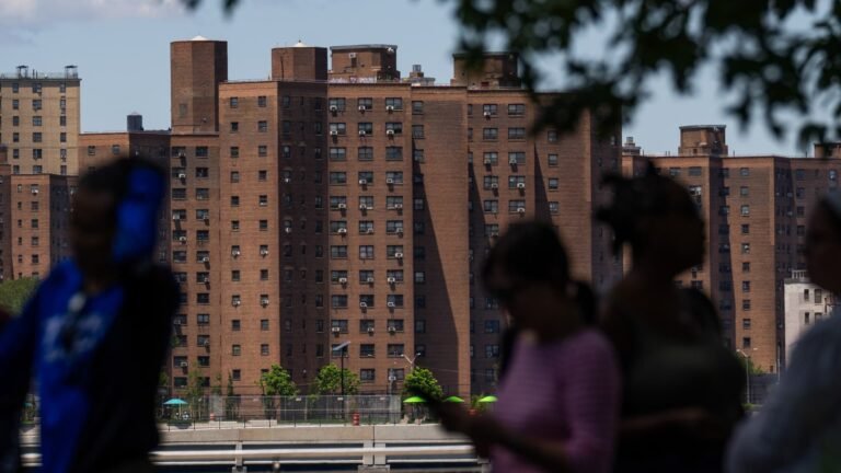 August apartment rents turn positive for the first time in four years