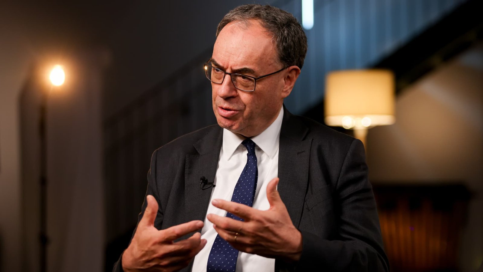 Bank of England chief warns new AI models threaten global financial stability