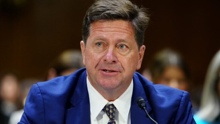 Jay Clayton sworn in as U.S. director of national intelligence