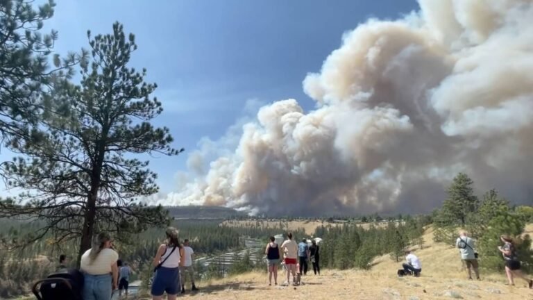 Washington state fires destroy hundreds of structures and force Spokane-area residents to evacuate