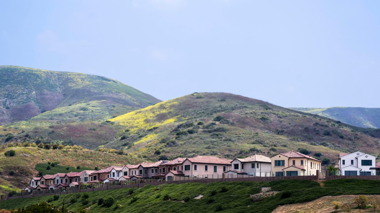 Property Play: Foreigners are buying fewer U.S. properties, but luxury homebuilders still draw them in