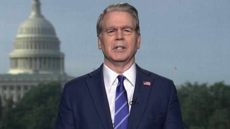 U.S. to use economic tactics on Iran `that have never been seen'; Navy works to relieve troubled carrier Abraham Lincoln