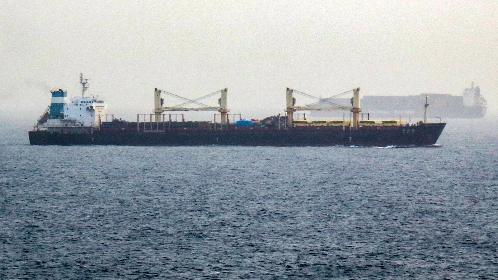 Oil rises amid supply disruption fears following Iran's restrictive draft plan for the Strait of Hormuz
