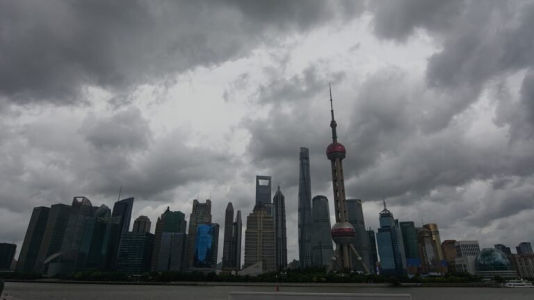 Typhoon Dolphin set to hit China's east coast, triggering flood warnings