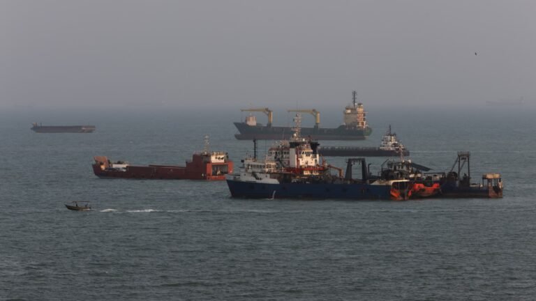 Strait of Hormuz shipping grinds to a halt ahead of U.S.-Iran ceasefire expiry