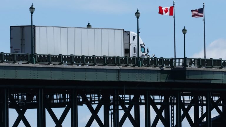 U.S., Canada fail to reach a tariff deal, deepen trade war