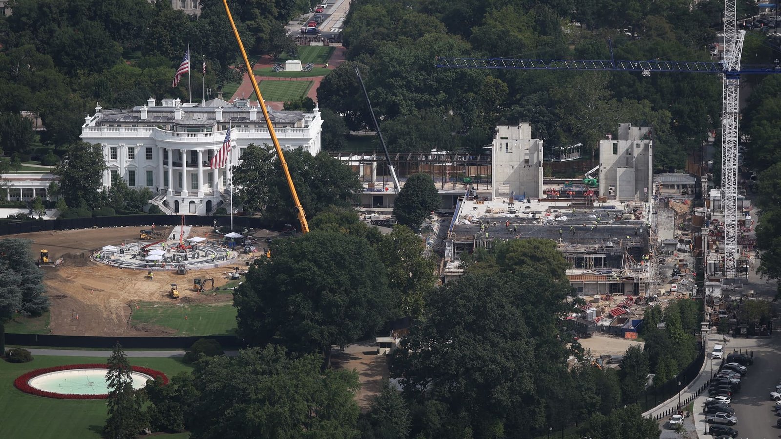 Supreme Court allows Trump to continue White House ballroom construction for now