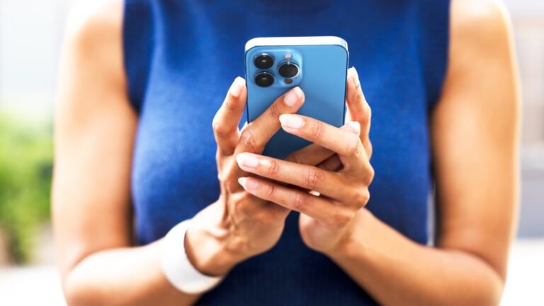 Buying an Apple product? These 4 tools can help you pay for it