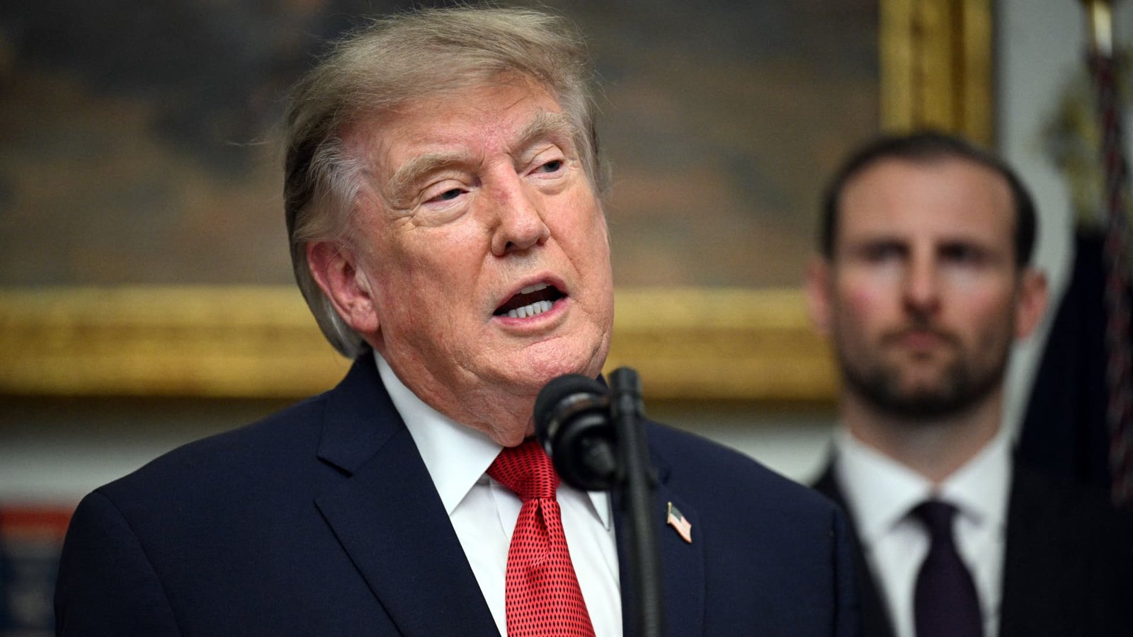 Trump announces 'economic warfare' on Iran, threatens ‘tremendous’ consequences for its backers