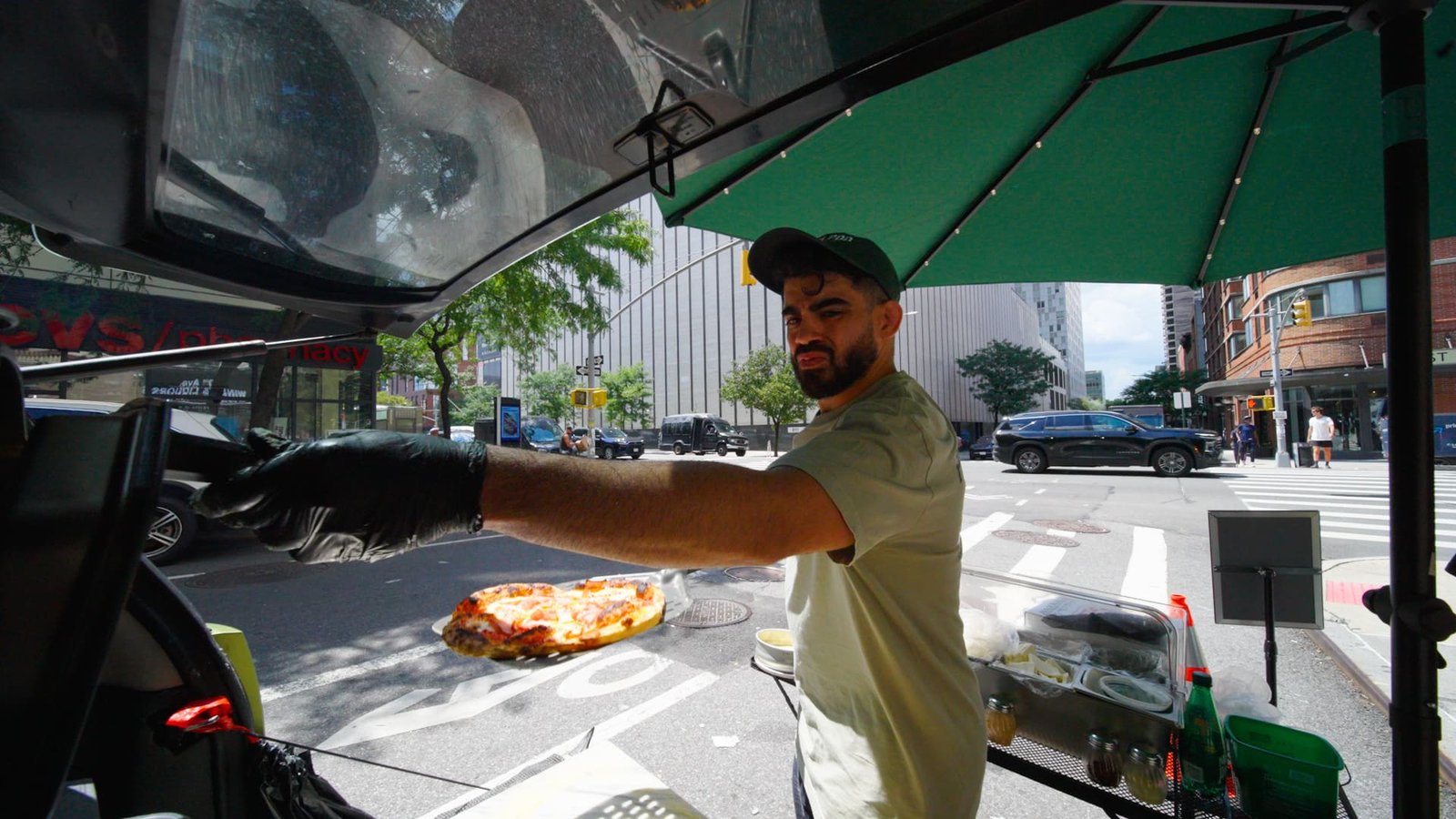 38-year-old runs a mobile pizzeria out of his Smart car in New York City: It's 'like a circus or a magic act'