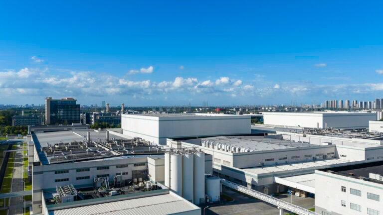 Investor competition for commercial real estate sees strongest growth in a year