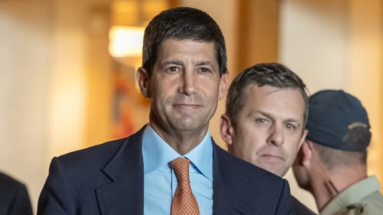 Analysis: Kevin Warsh sharpens inflation warning at Jackson Hole, signaling possible rate hike