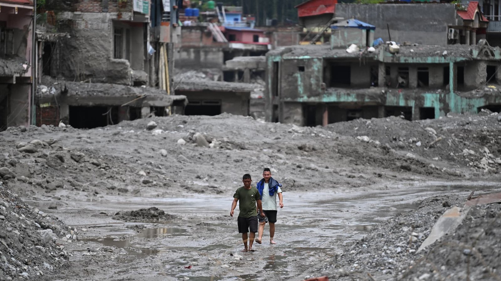 Rescuers race to find thousands missing after Nepal-China glacier collapse