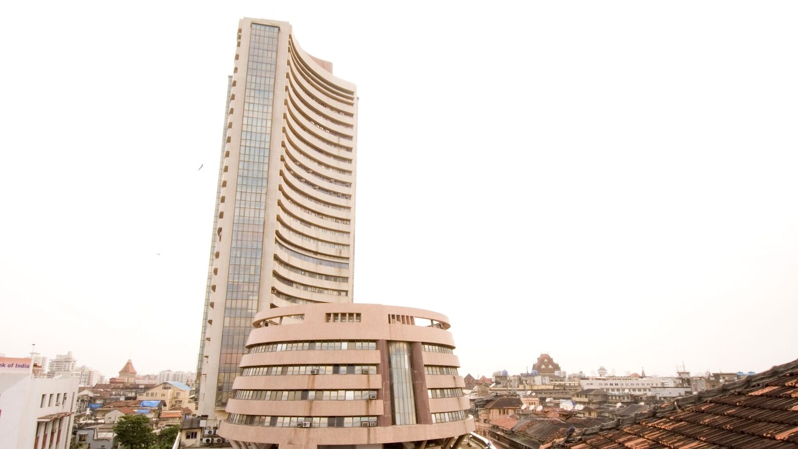 Top Gainers &amp; Losers on 26 Aug: SBFC Finance, Capri Global, Hindustan Copper, SAIL, OLA, Vedanta among top gainers