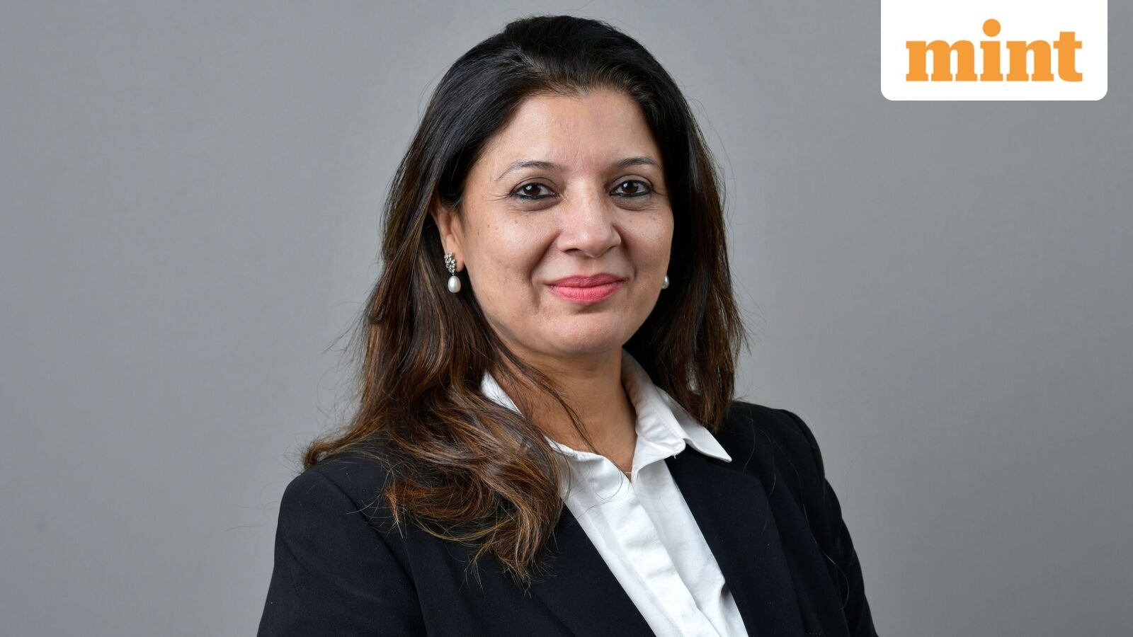Buy or sell: Gift Nifty signals a flat start. Vaishali Parekh recommends three intraday stocks to buy today | Stock Market News
