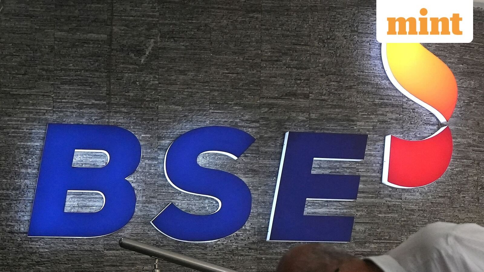Pulse of the Street: Cyclicals buck weak market as FPI inflows hit 23-month high