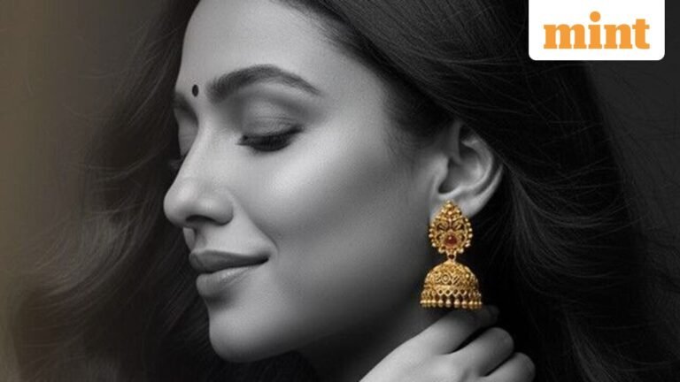 Lalithaa Jewellery Mart IPO Day 2 LIVE: GMP, subscription status to review. Apply or not?