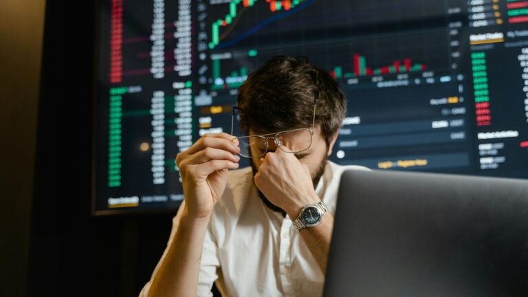 Sensex crashes almost 500 points, Nifty 50 extends losses for 6th consecutive session