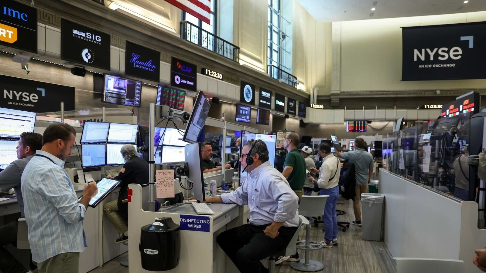 Wall Street surges as oil prices and wholesale inflation ease