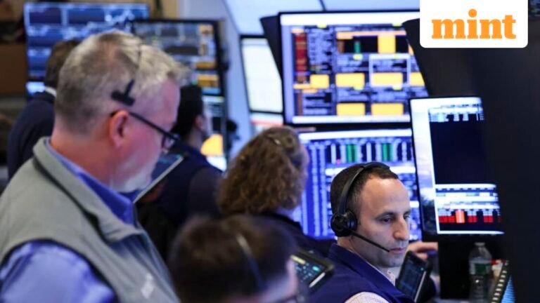 US stock market today: Wall Street futures remain flat amid oil, yield concerns