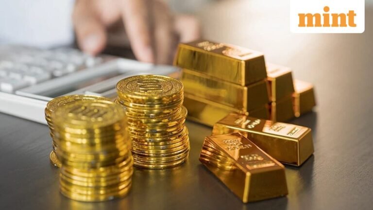MCX gold nears  ₹1,60,000, silver at  ₹2,45,000 amid positive global cues; experts highlight key levels to watch