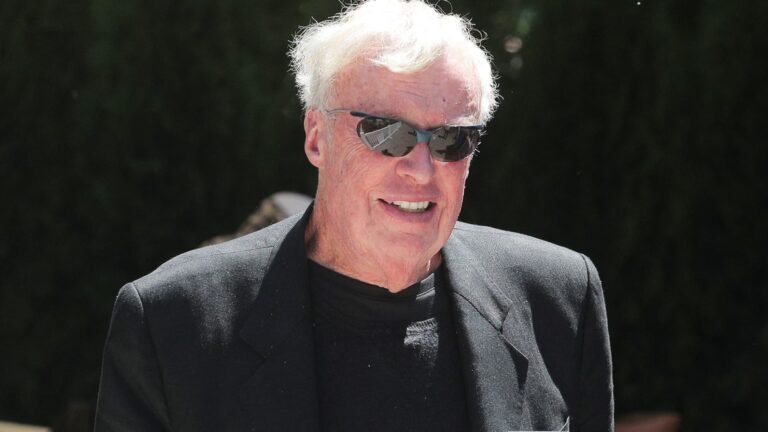 Nike co-founder Phil Knight to donate $1.1 billion to Oregon medical center