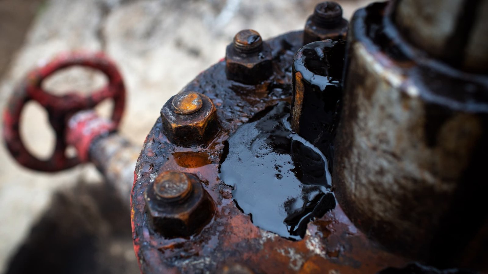 CNBC Daily Open: Gulf strikes jolt oil toward triple digits