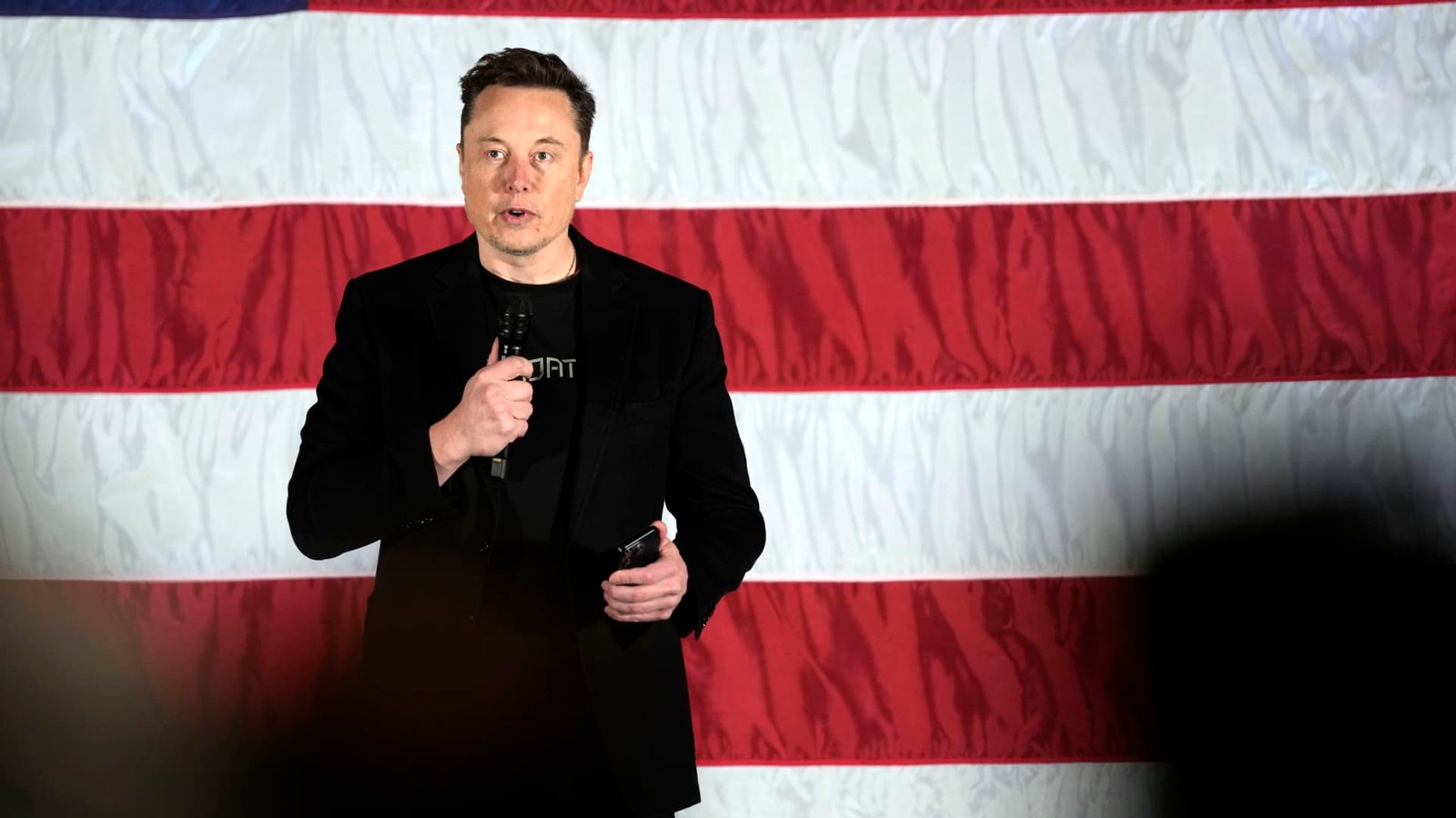 Elon Musk starts spending his midterm election millions, revealing his key Senate targets
