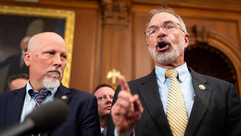 U.S. House aims to avoid government shutdown amid GOP hardliner resistance