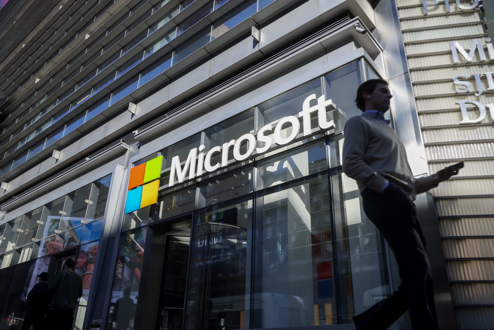 Options traders have an opportunity to trade this tech giant ahead of earnings