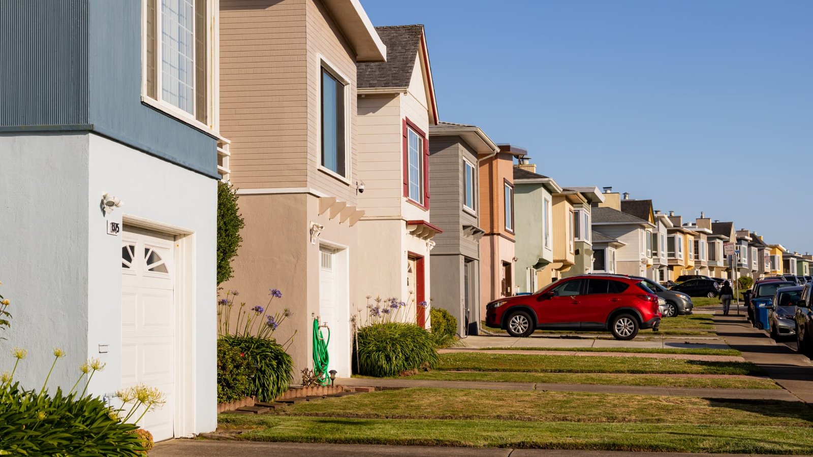 30-year fixed mortgage rate jumps sharply Thursday to 7.45%