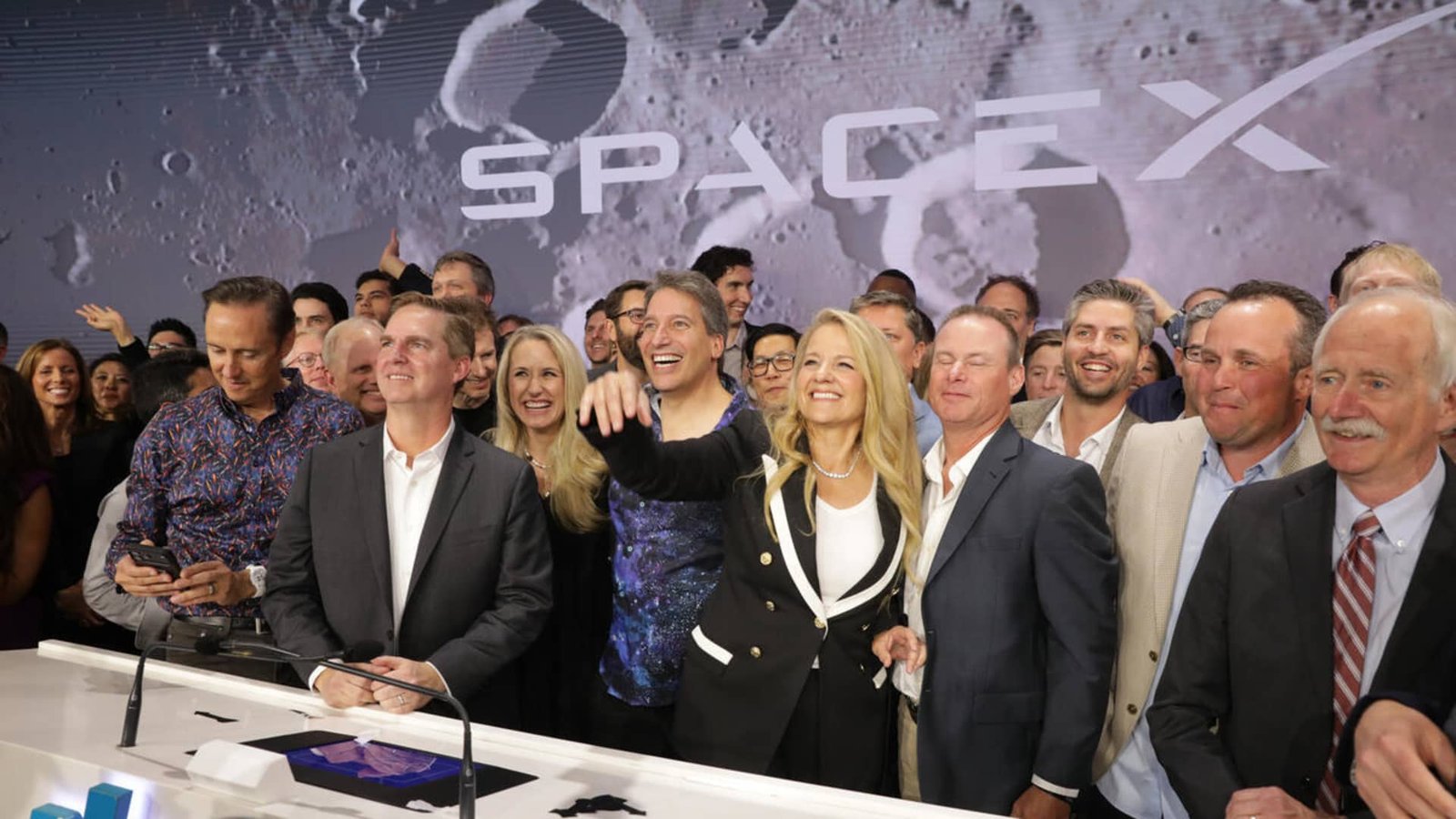 Here are Wednesday's biggest analyst calls: SpaceX, Apple, Micron, Microsoft, CoreWeave, Palantir & more