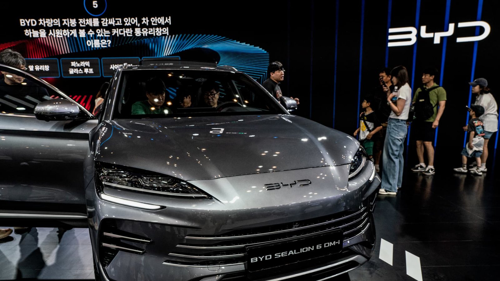 Automakers urge Congress to permanently ban Chinese connected vehicles in U.S.