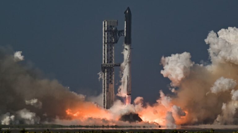 SpaceX is a buy as the rocket company can solve one major bottleneck, says Pivotal Research