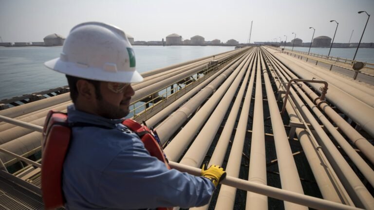 Oil prices rise after Saudi Arabia shut down critical pipeline that bypasses Strait of Hormuz