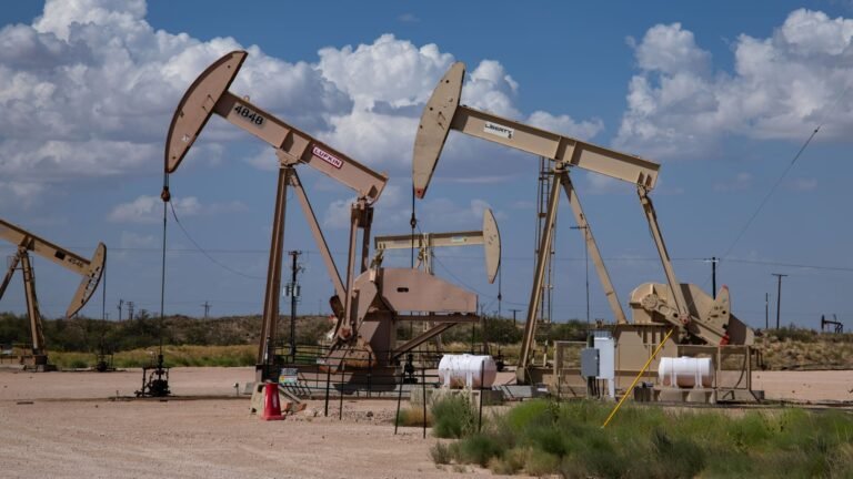 Widen your energy stock horizon if refining margins roll over, Todd Gordon advises