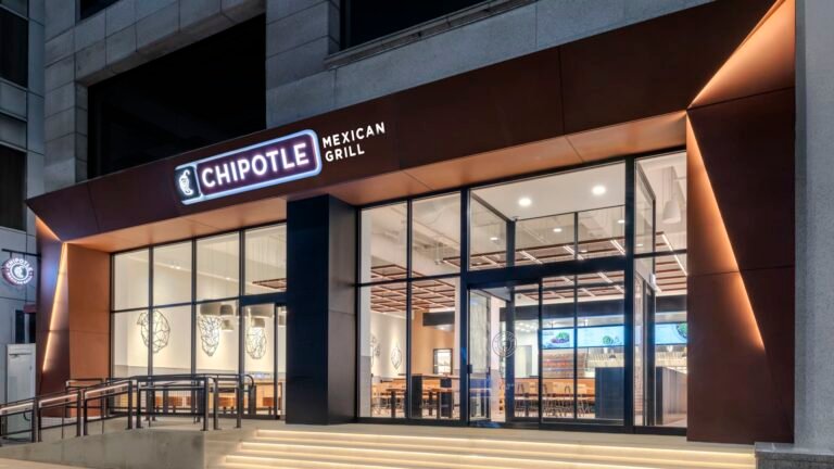Chipotle's new restaurant in a hip Seoul neighborhood tests its Asian expansion strategy