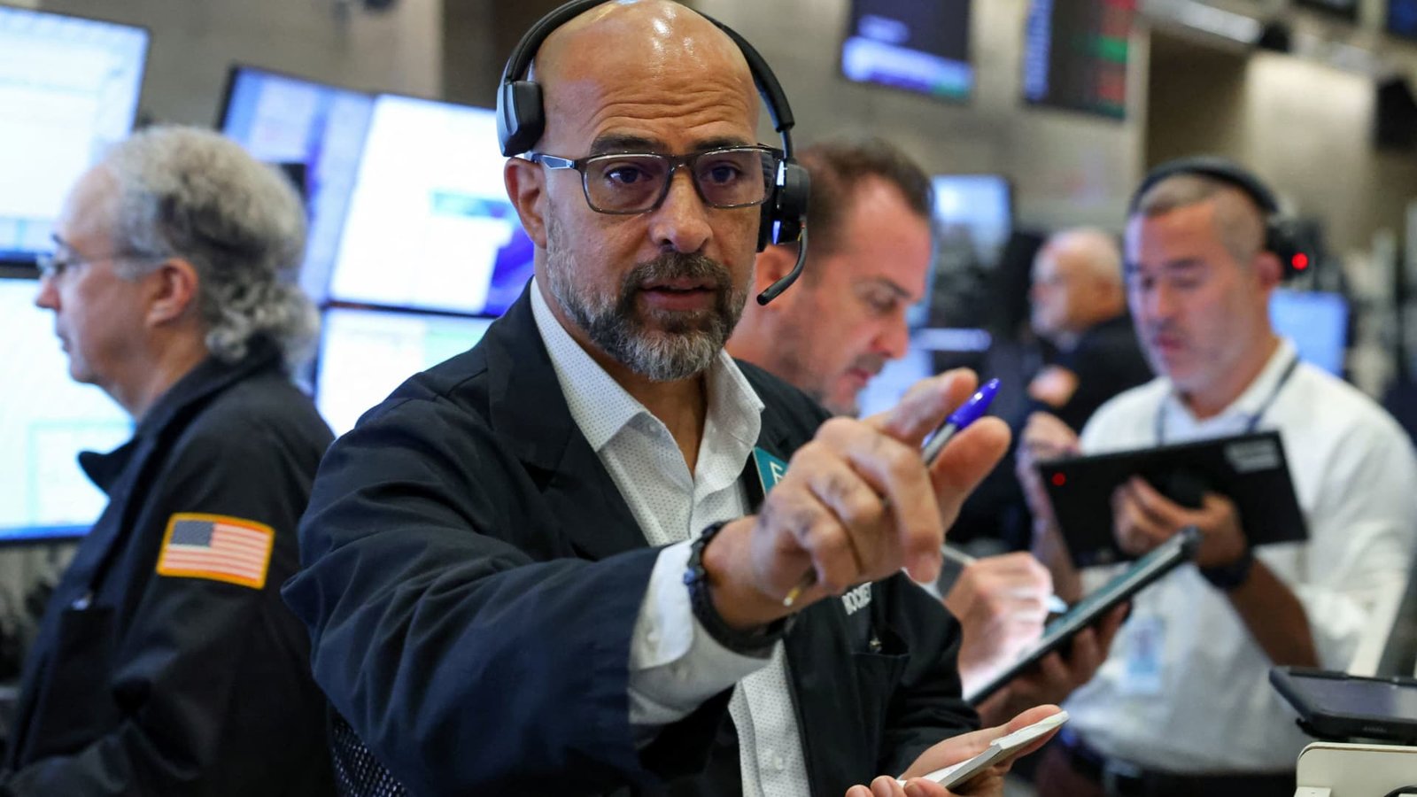 Treasury yields continue to rise after 10-year hit 19-year high as investors ramp-up rate hike bets
