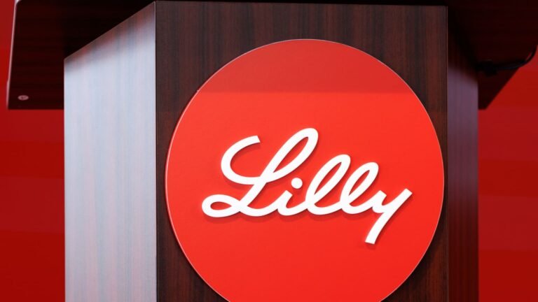 Eli Lilly says closely watched combo obesity regimen boosts weight loss in mid-stage trial