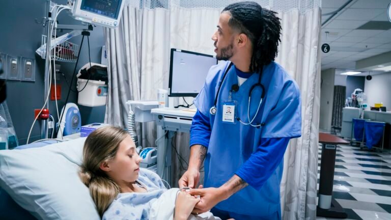 I sold UnitedHealth shares when the business stumbled. Here's why I'm buying again