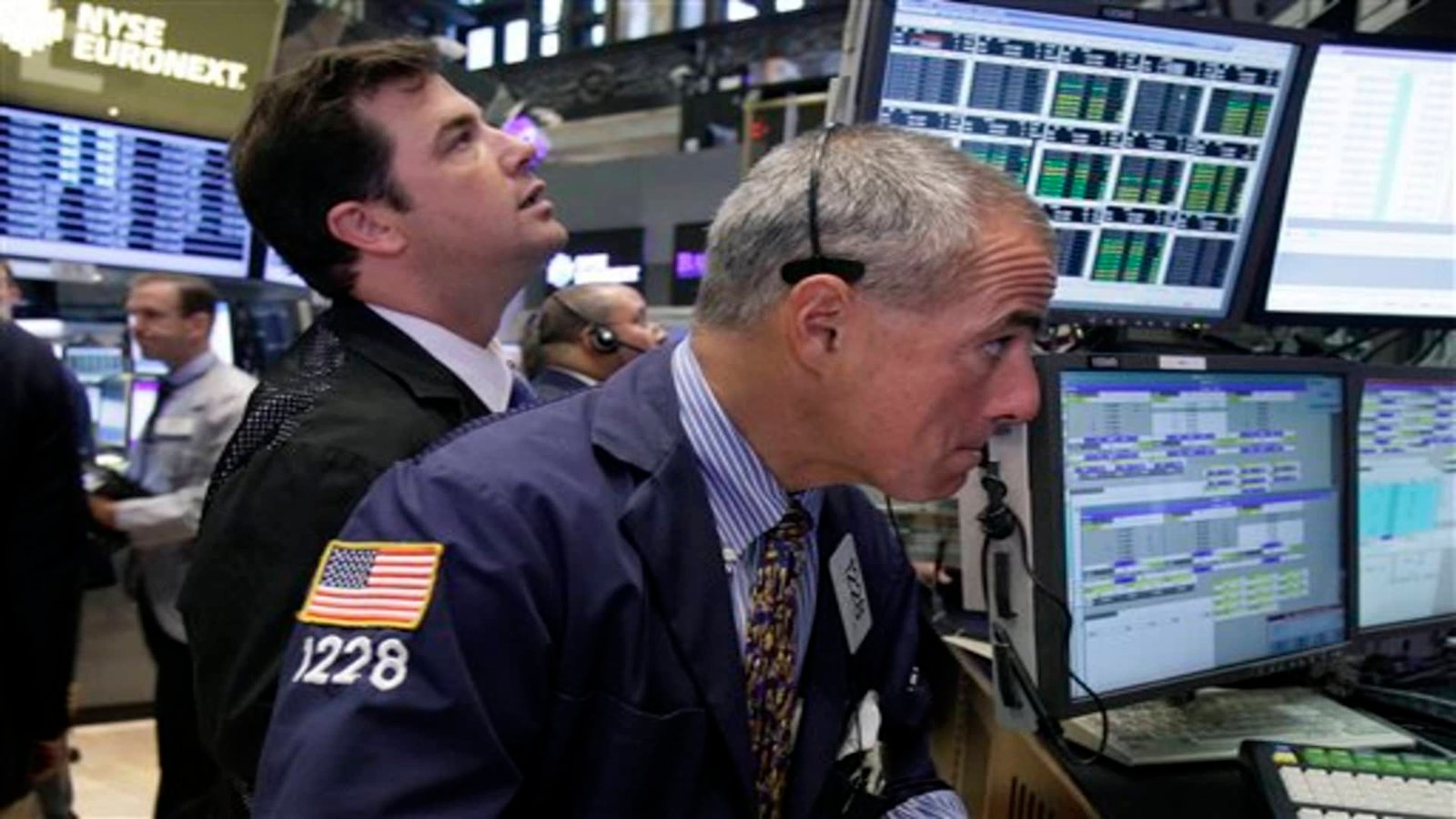 Jim Cramer on why 'sitting on your hands' is worth it in this oversold market