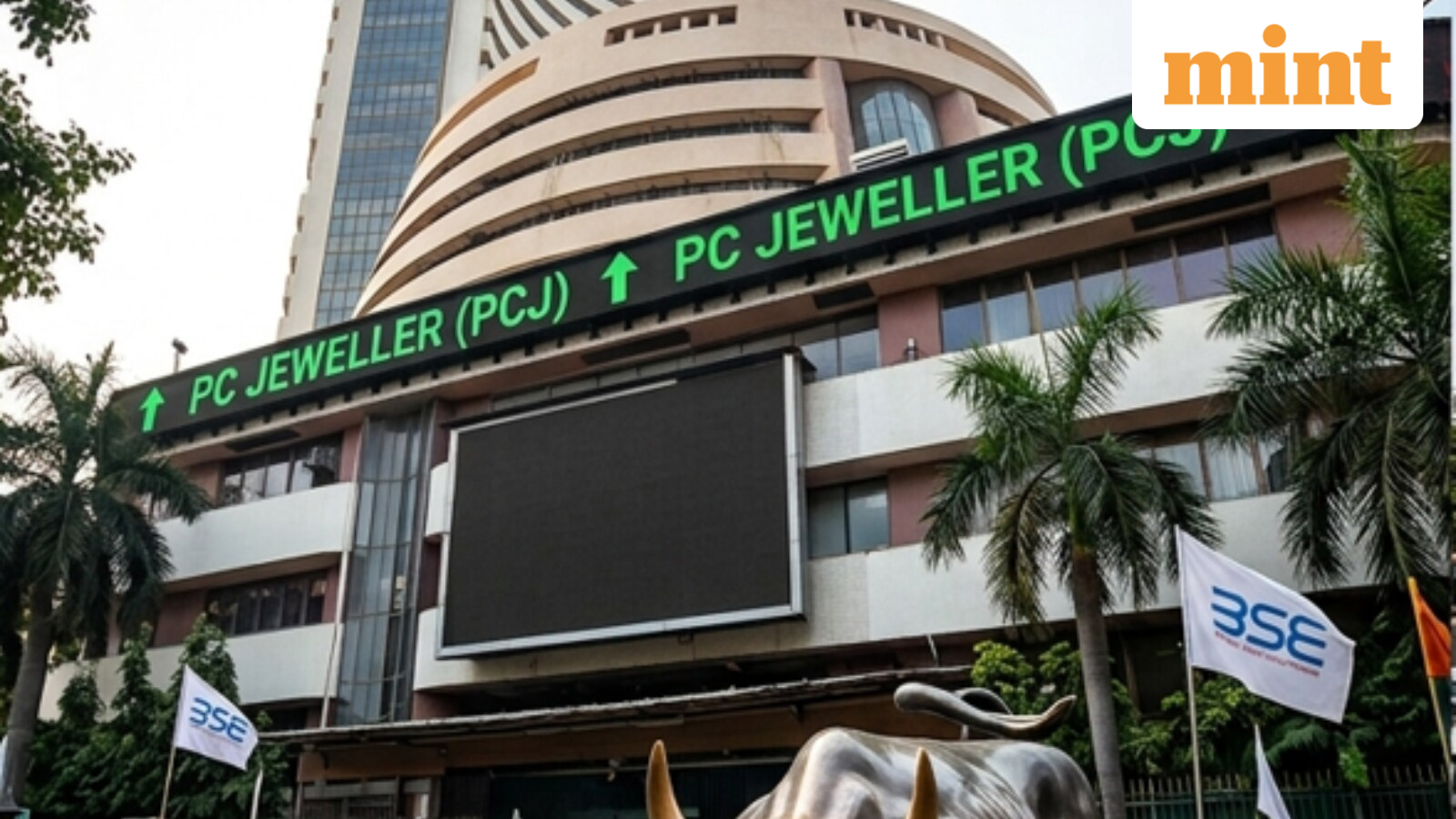 30% rally this month! PC Jeweller share price near its 52-week high; can the stock rally further?