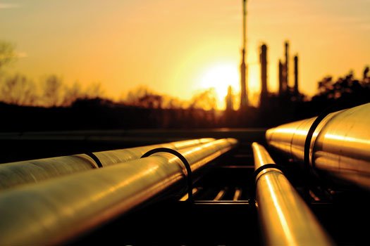U.S. oil and gas groups back bipartisan Senate permitting reform