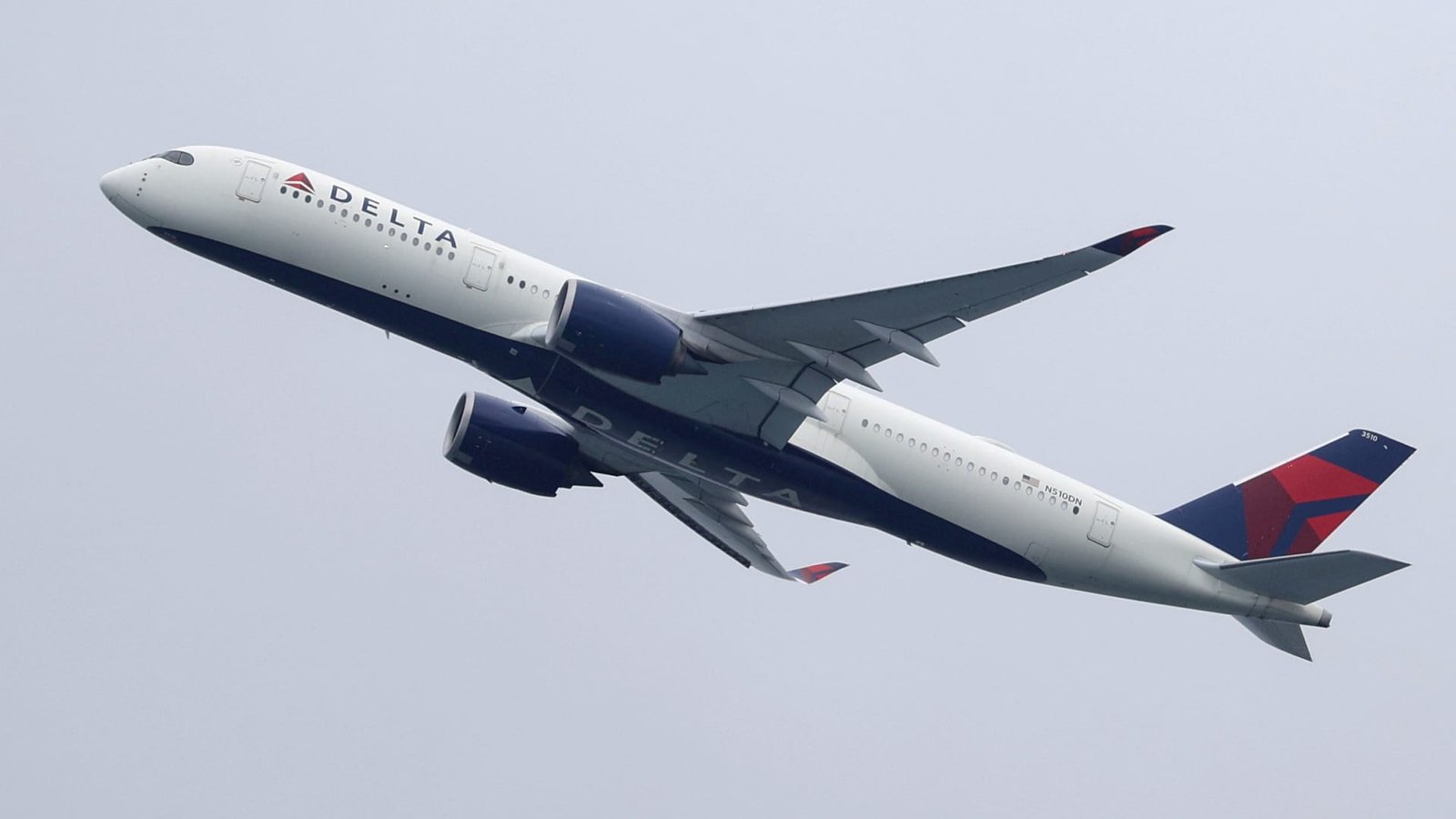 Delta delays debut of Saudi Arabia service until March after Riyadh airport attacks