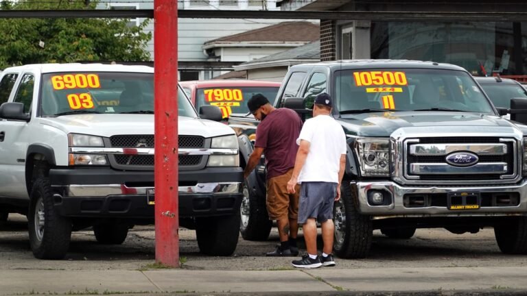 Used car prices fall in Q3, while demand for fuel-efficient vehicles grows