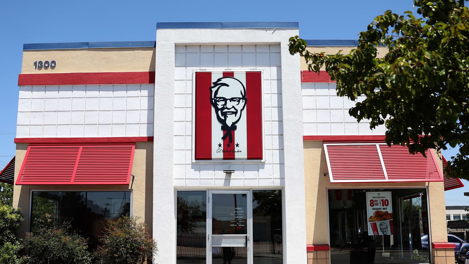 KFC to switch to Coca-Cola beverages in U.S. restaurants for the first time in decades
